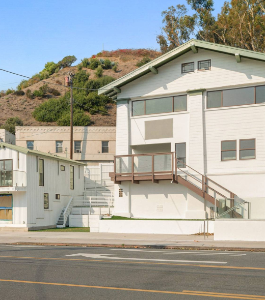1-web-or-mls-107-w-channel-rd house